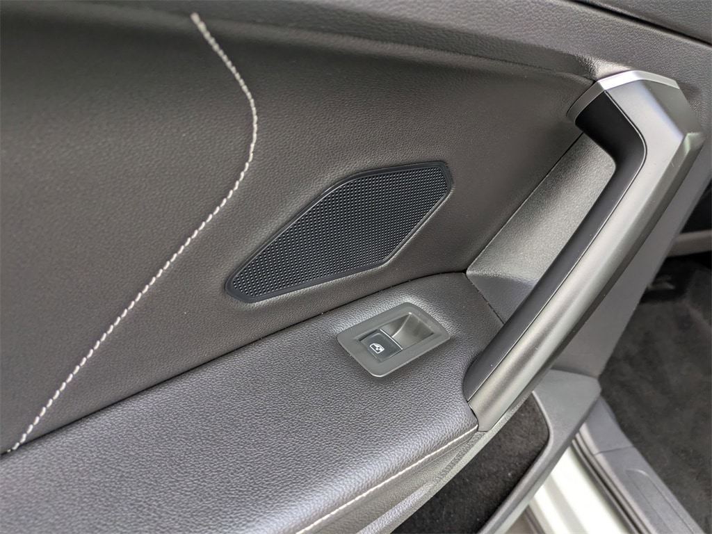 Thumbnail: 2024 Volkswagen Tiguan - 28