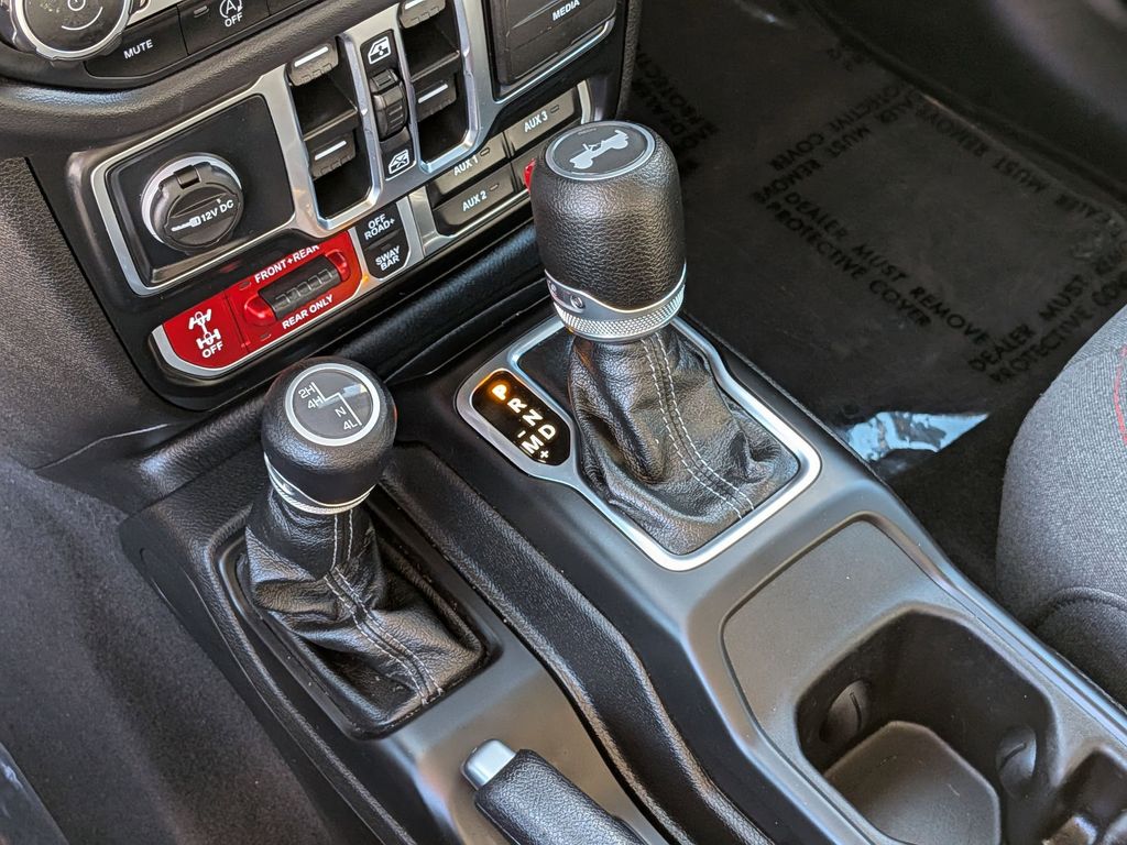 Thumbnail: 2025 Jeep Wrangler - 20