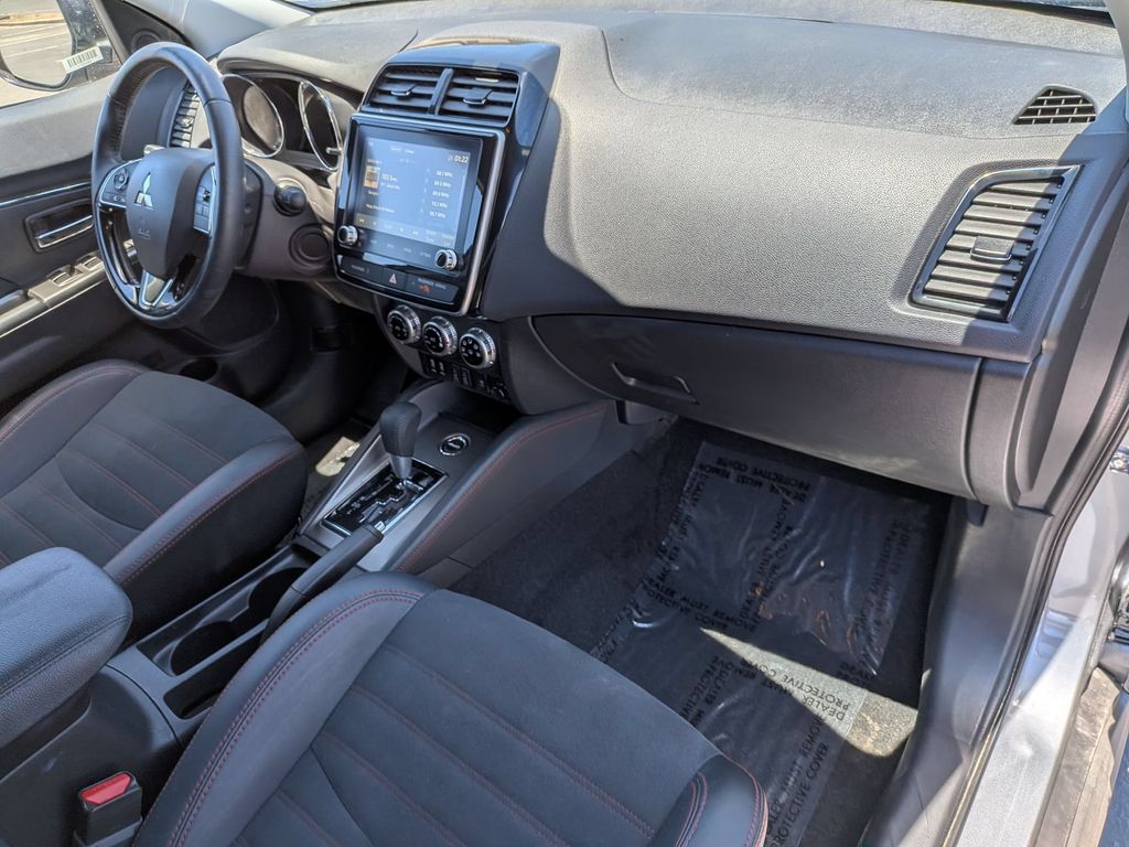 Thumbnail: 2025 Mitsubishi Outlander Sport - 29