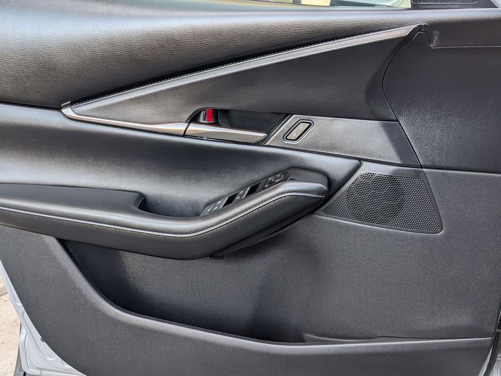 Thumbnail: 2025 Mazda CX-30 - 11