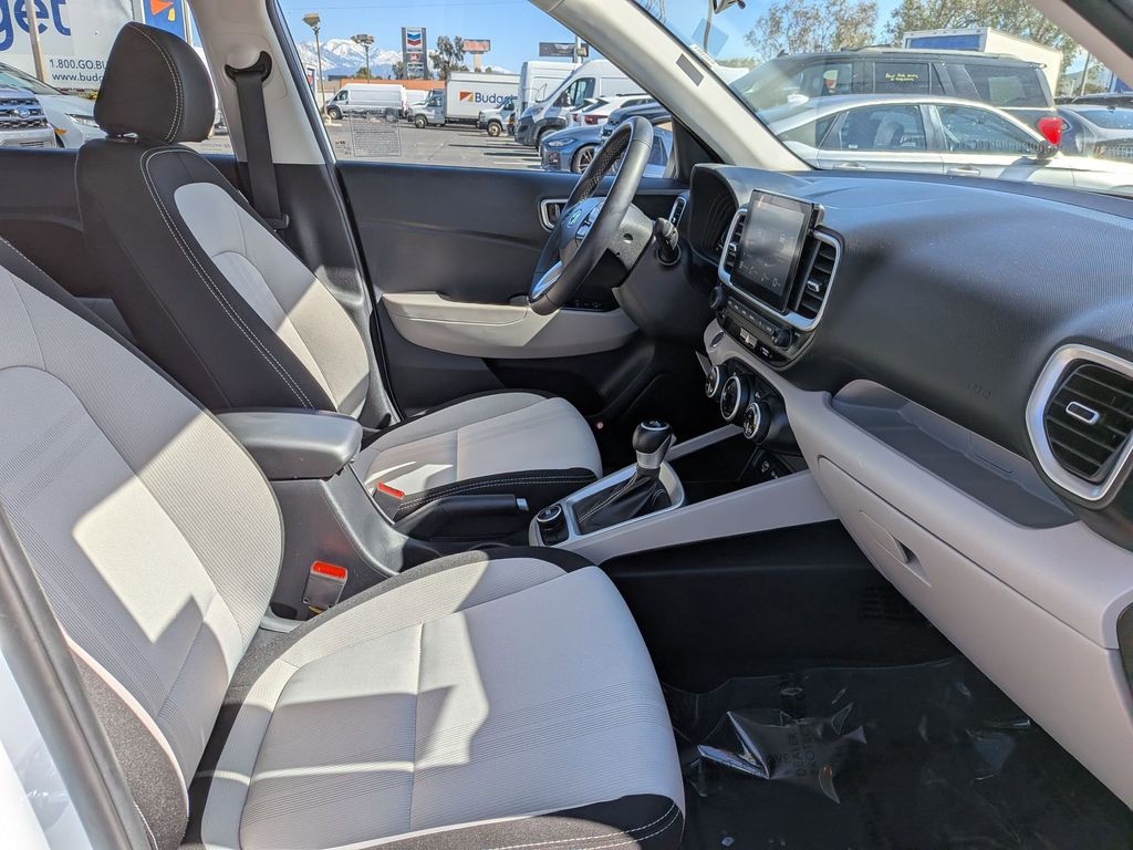 Thumbnail: 2025 Hyundai Venue - 31