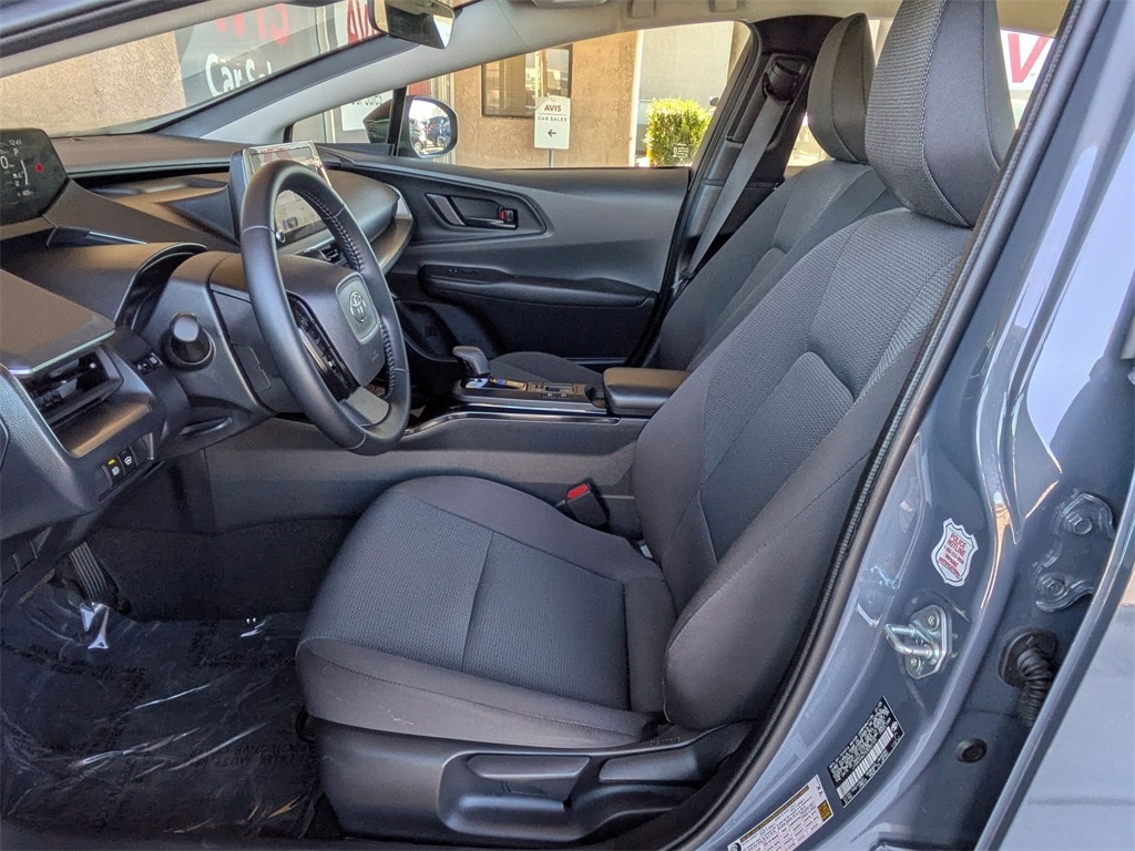 Thumbnail: 2025 Toyota Prius - 25