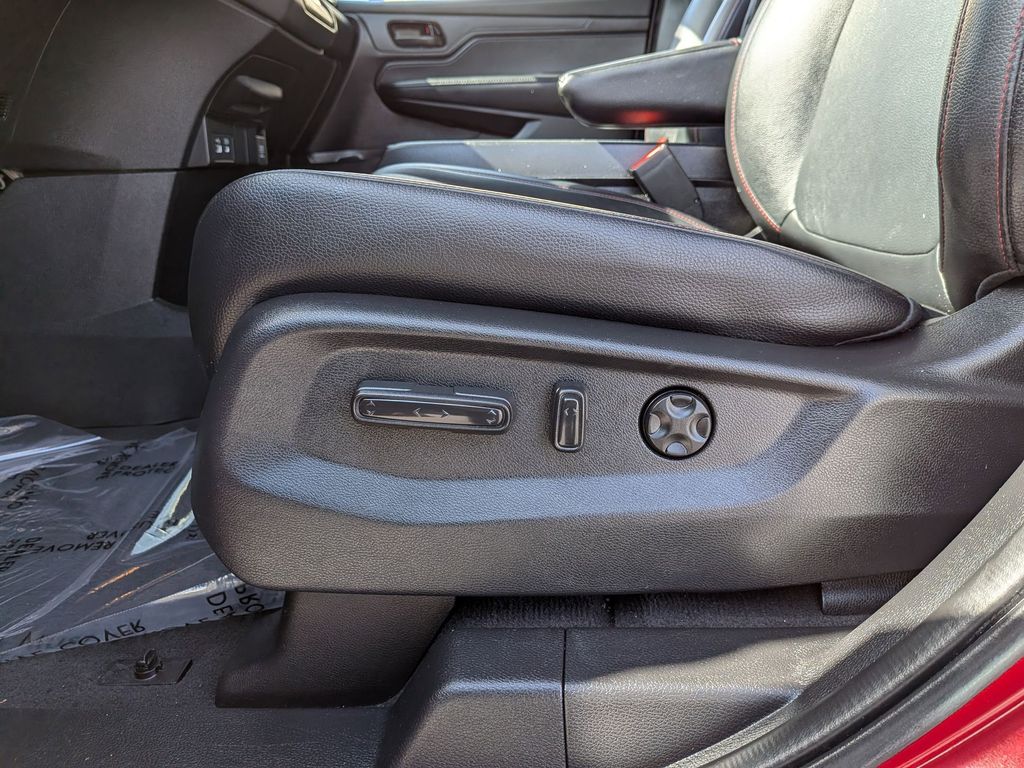 Thumbnail: 2025 Honda Odyssey - 17