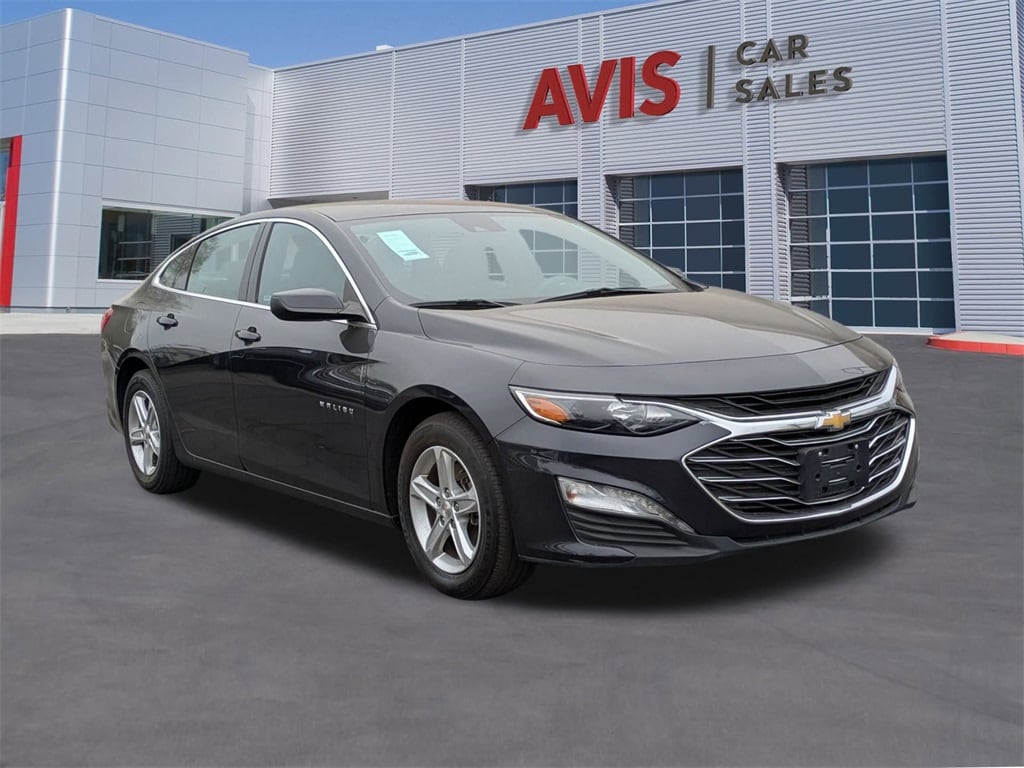Thumbnail: 2023 Chevrolet Malibu - 3