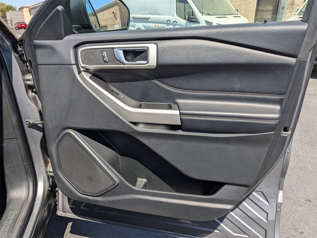 2022 Ford Explorer XLT 34