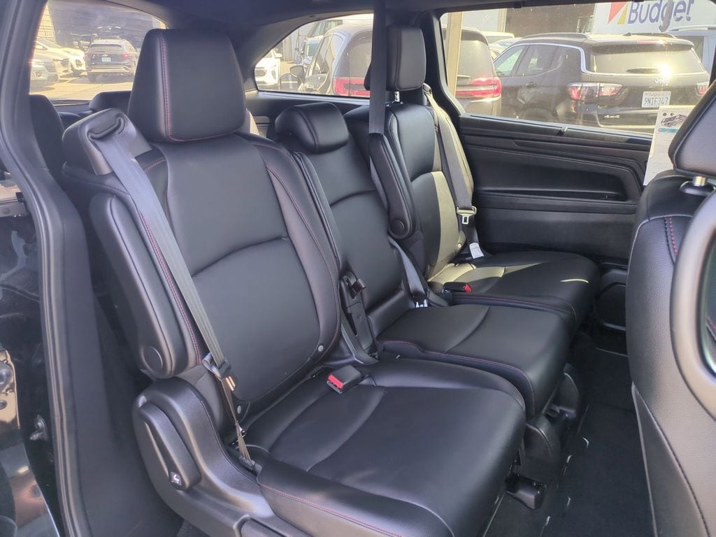 Thumbnail: 2025 Honda Odyssey - 27