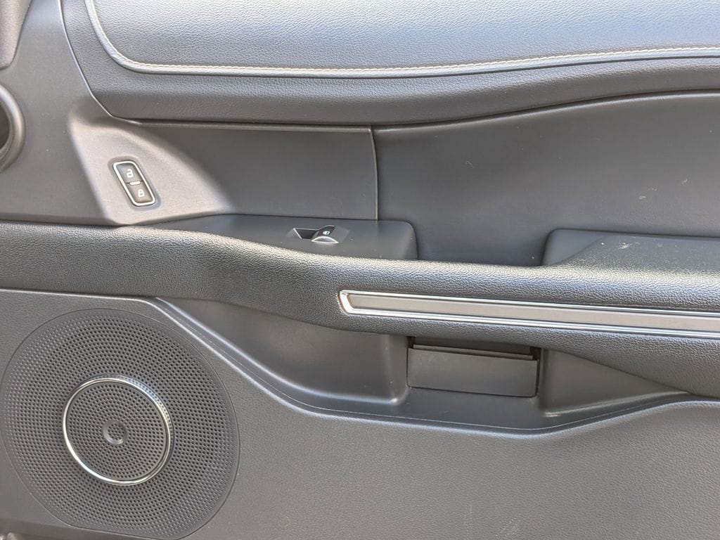 Thumbnail: 2024 Ford Expedition - 31