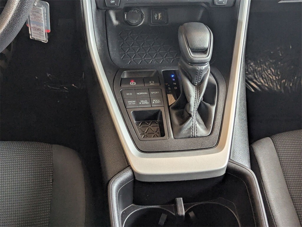 Thumbnail: 2024 Toyota RAV4 - 23