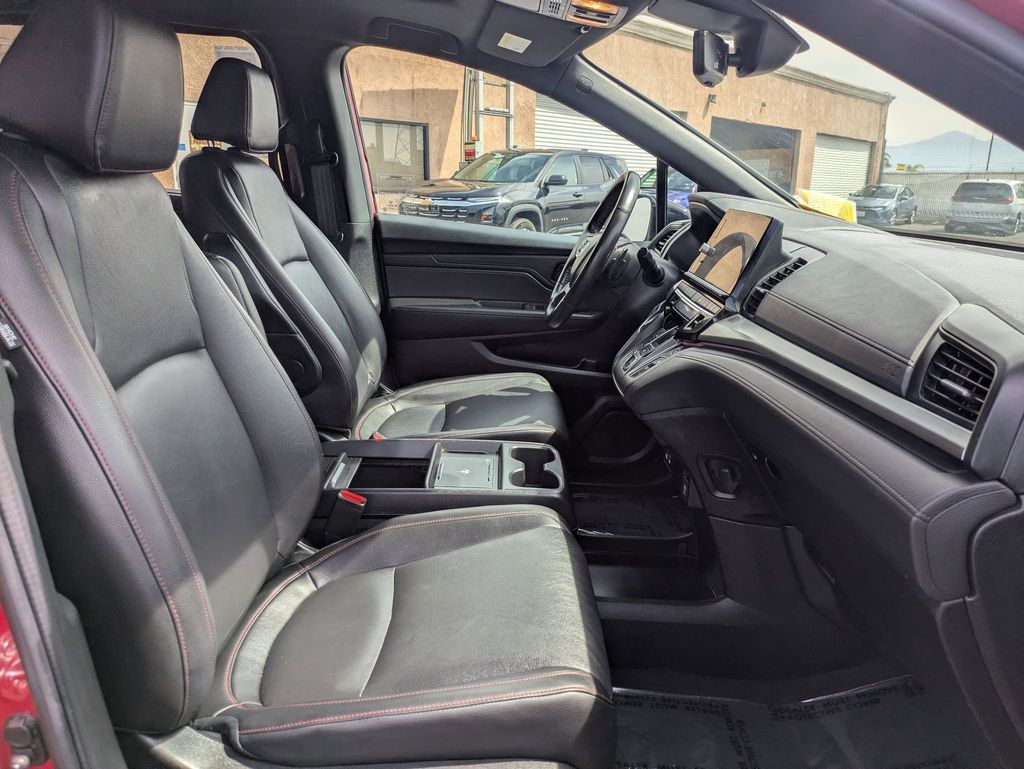 Thumbnail: 2025 Honda Odyssey - 32