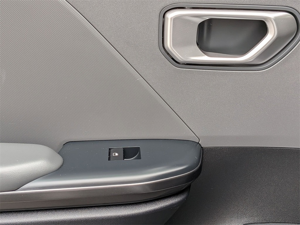 Thumbnail: 2025 Kia K4 - 25