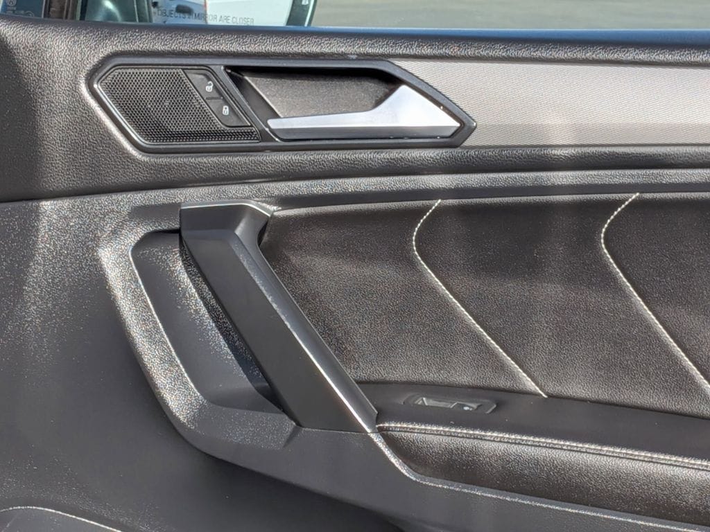 Thumbnail: 2024 Volkswagen Tiguan - 33