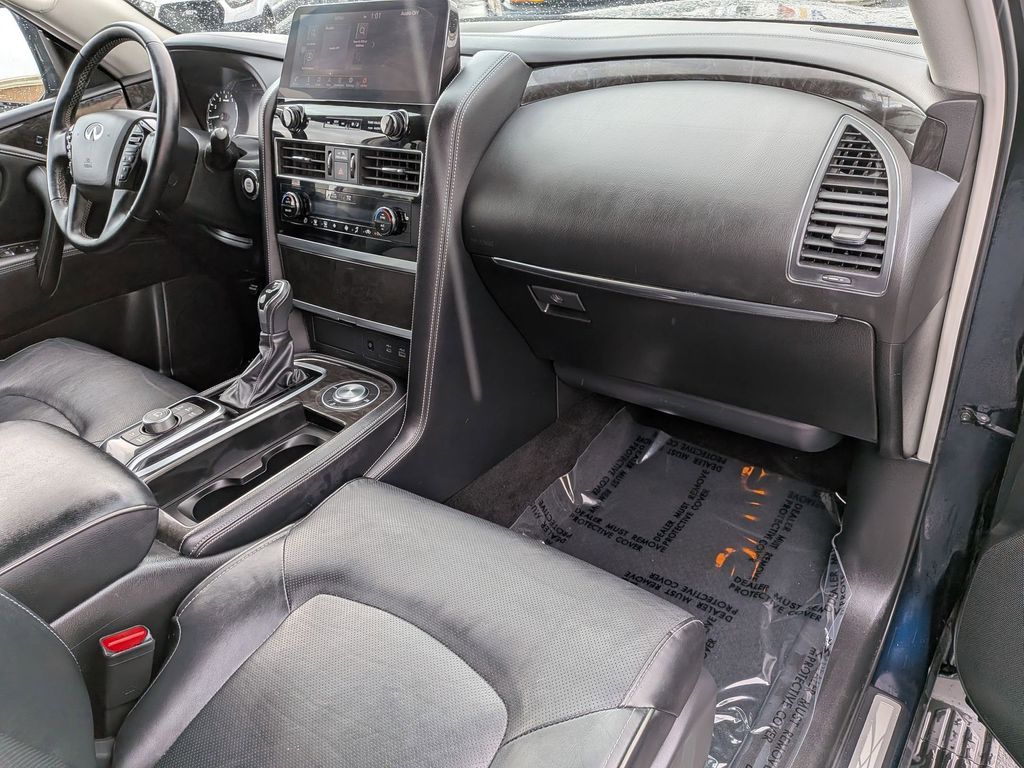 Thumbnail: 2024 INFINITI QX80 - 33