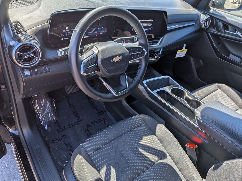 Thumbnail: 2025 Chevrolet Equinox - 14