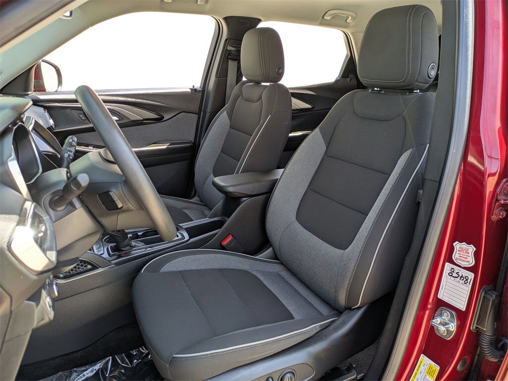 Thumbnail: 2023 Chevrolet TrailBlazer - 23