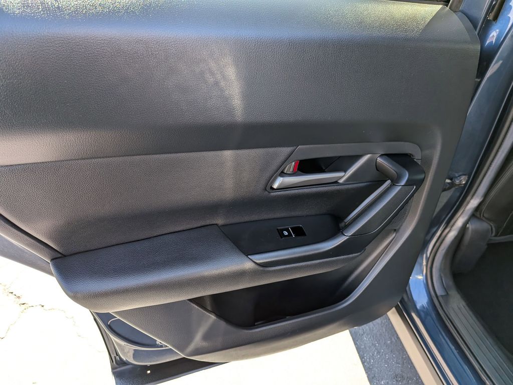 Thumbnail: 2025 Mazda CX-50 - 27