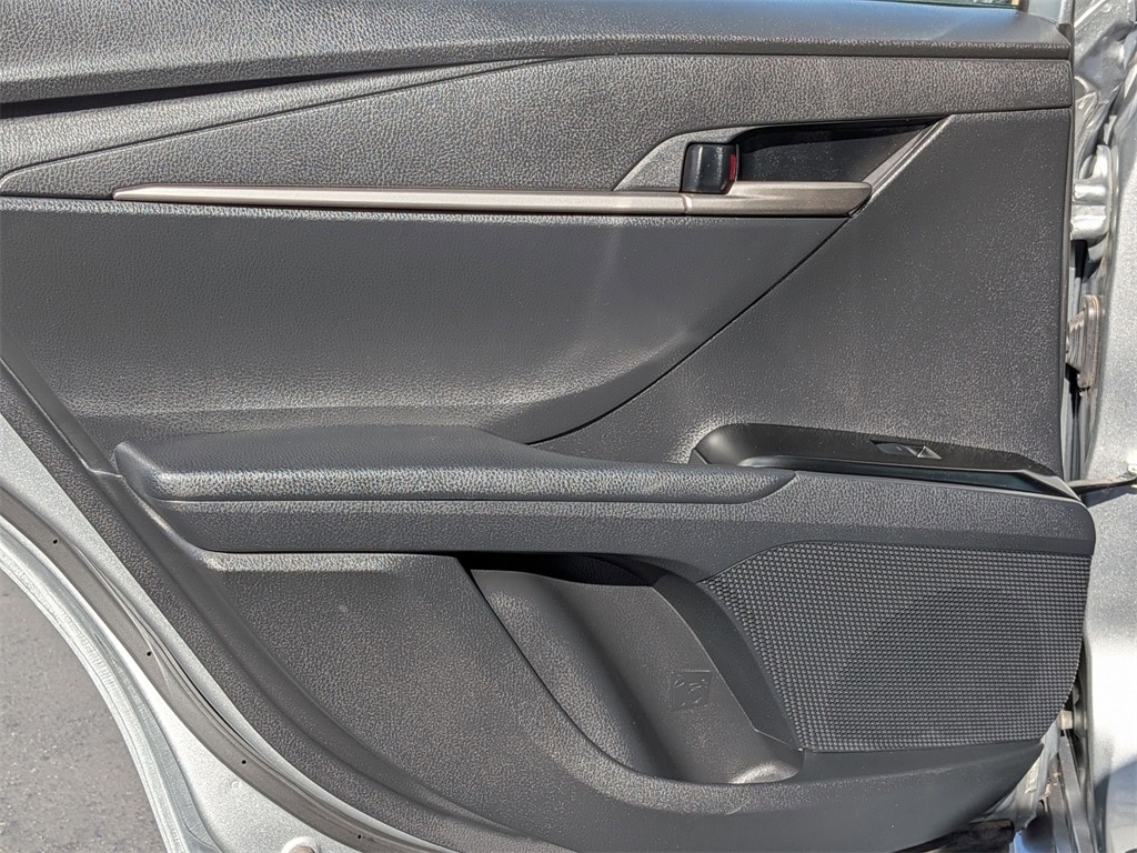 Thumbnail: 2025 Toyota Camry - 24