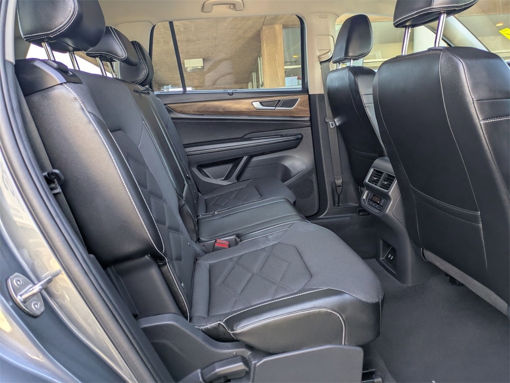 Thumbnail: 2024 Volkswagen Atlas - 31