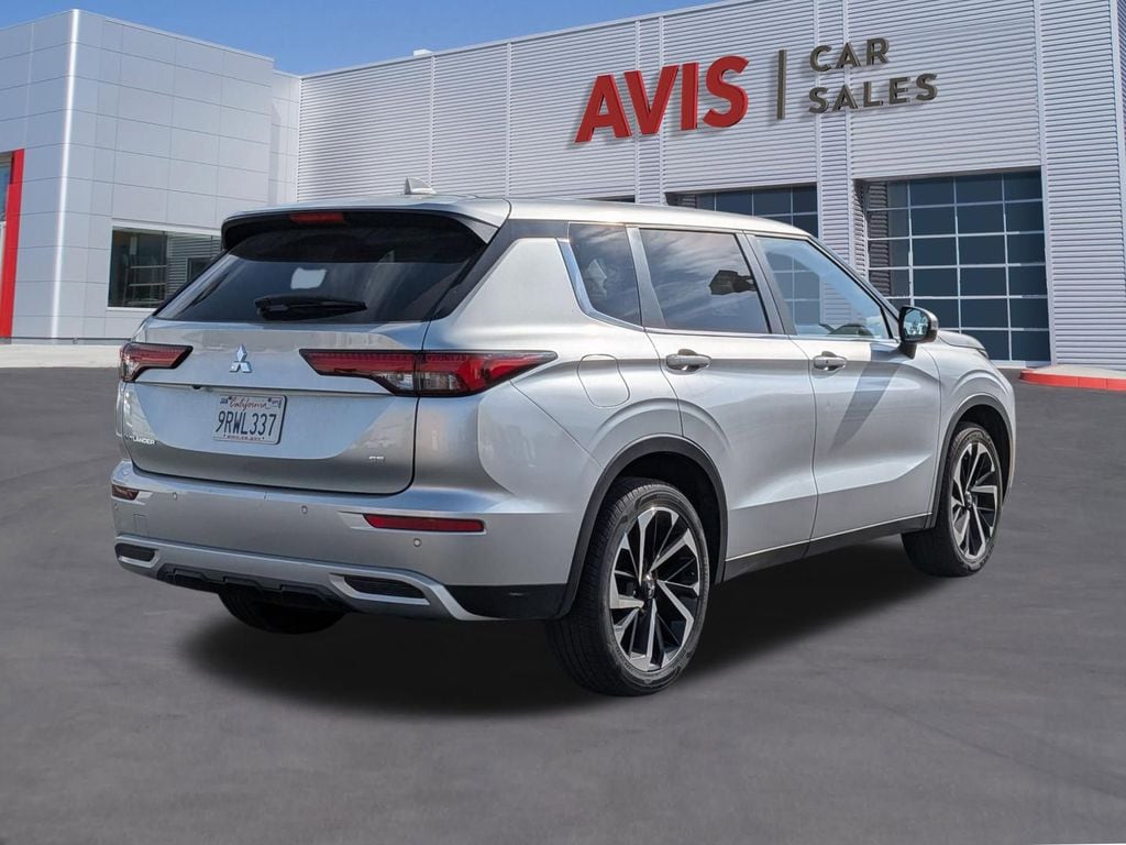 Thumbnail: 2024 Mitsubishi Outlander - 6