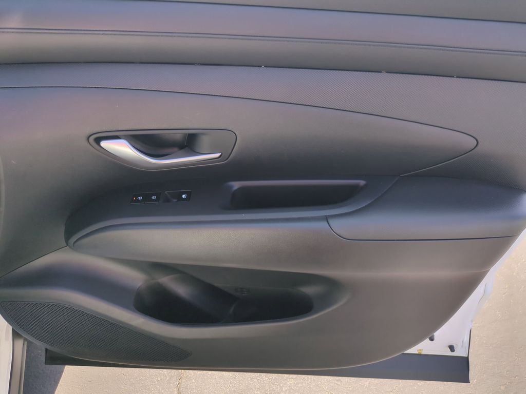 Thumbnail: 2025 Hyundai Santa Cruz - 31