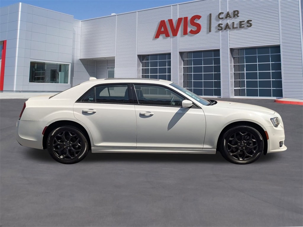 Thumbnail: 2022 Chrysler 300 - 5