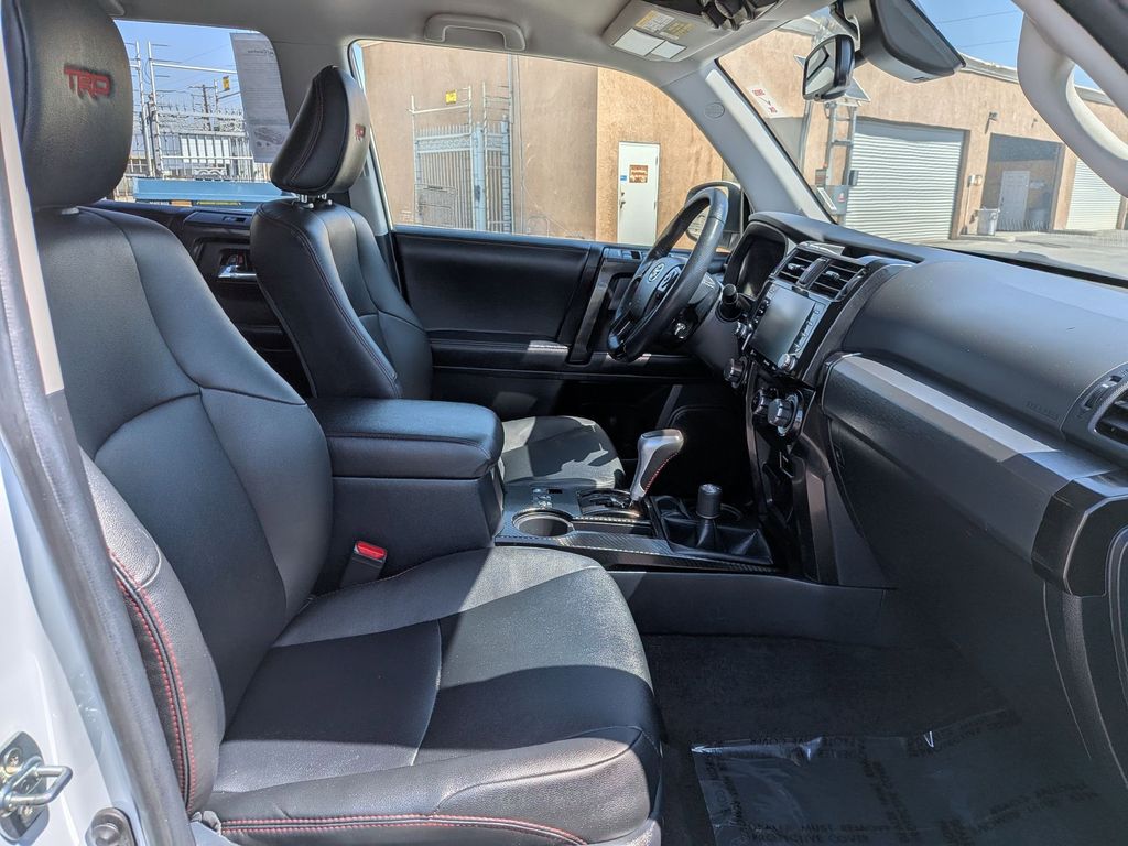 Thumbnail: 2024 Toyota 4Runner - 31