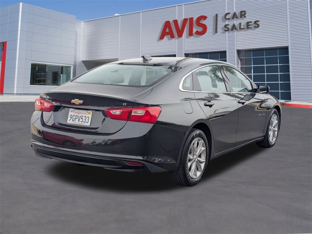 Thumbnail: 2023 Chevrolet Malibu - 6