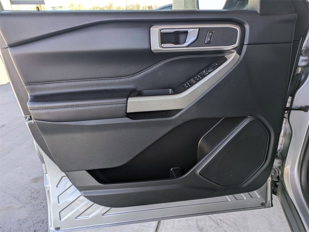 Thumbnail: 2023 Ford Explorer - 11