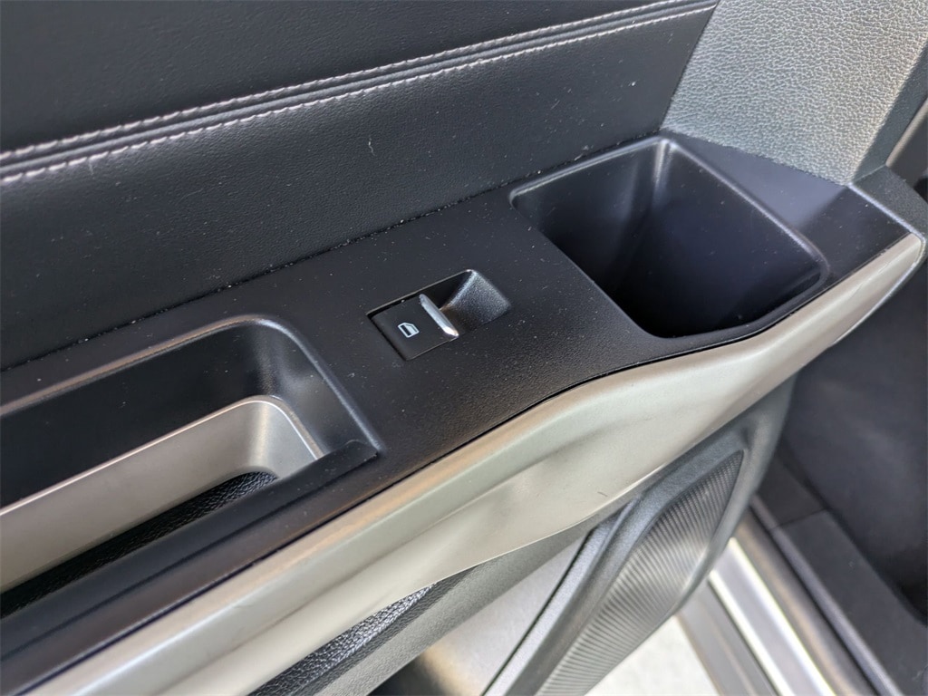 Thumbnail: 2023 Ford Explorer - 28