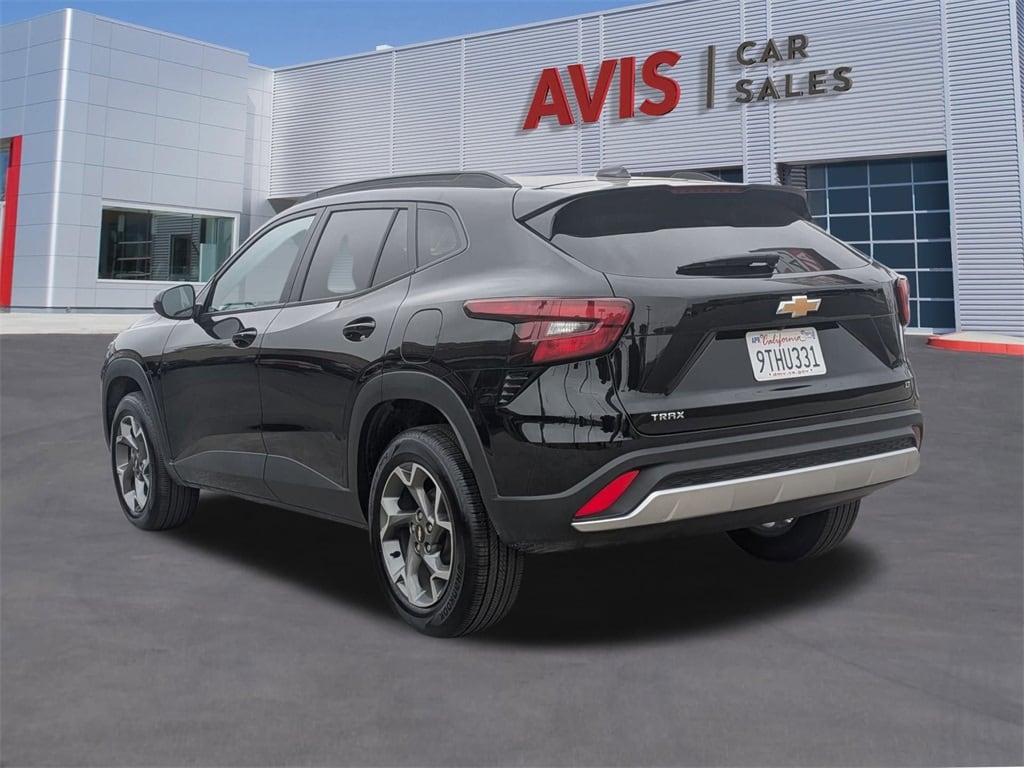 Thumbnail: 2025 Chevrolet Trax - 9