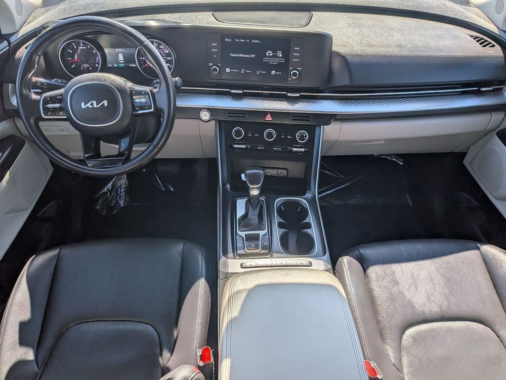 Thumbnail: 2024 Kia Carnival - 21