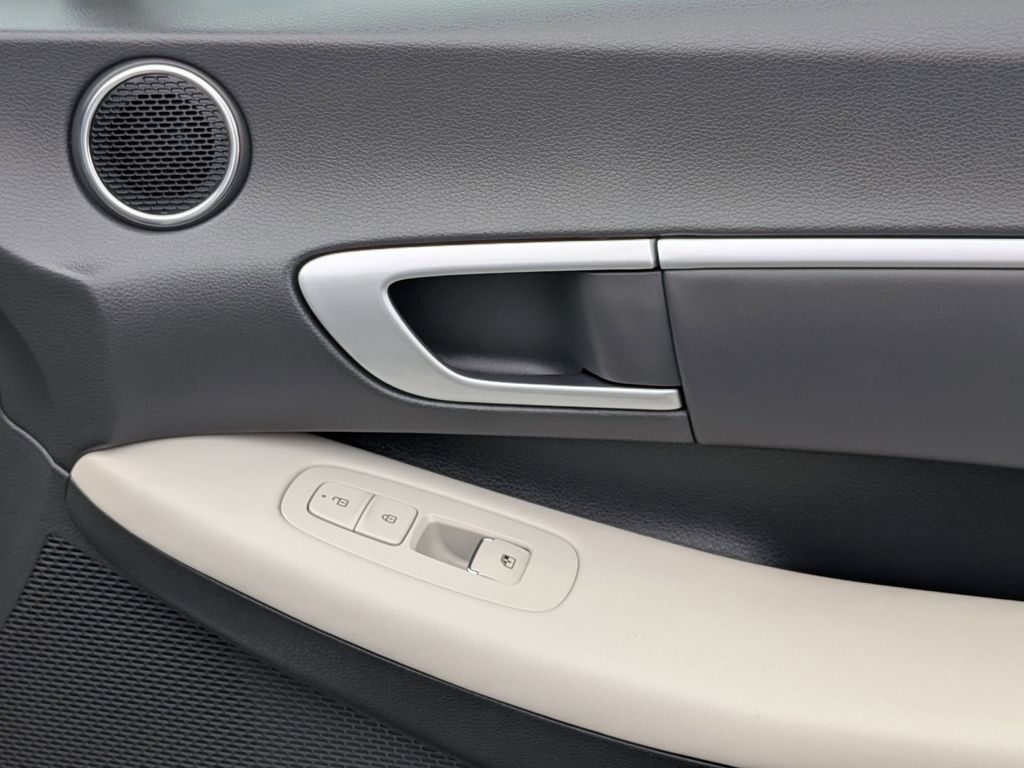 Thumbnail: 2025 Hyundai Sonata - 31