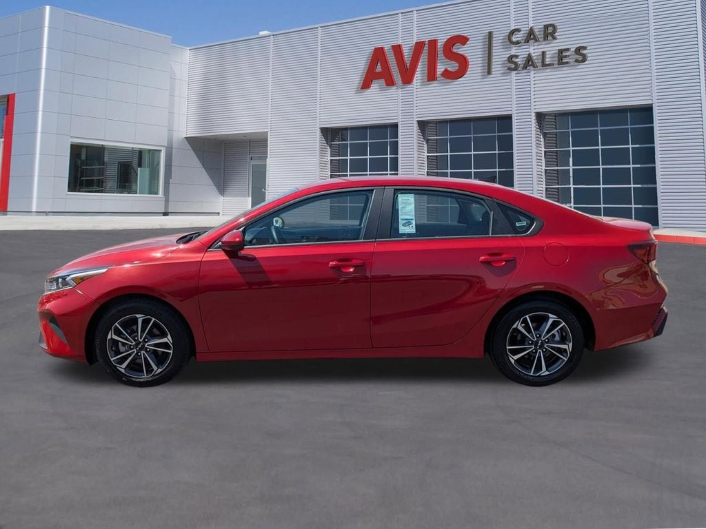 Thumbnail: 2024 Kia Forte - 10