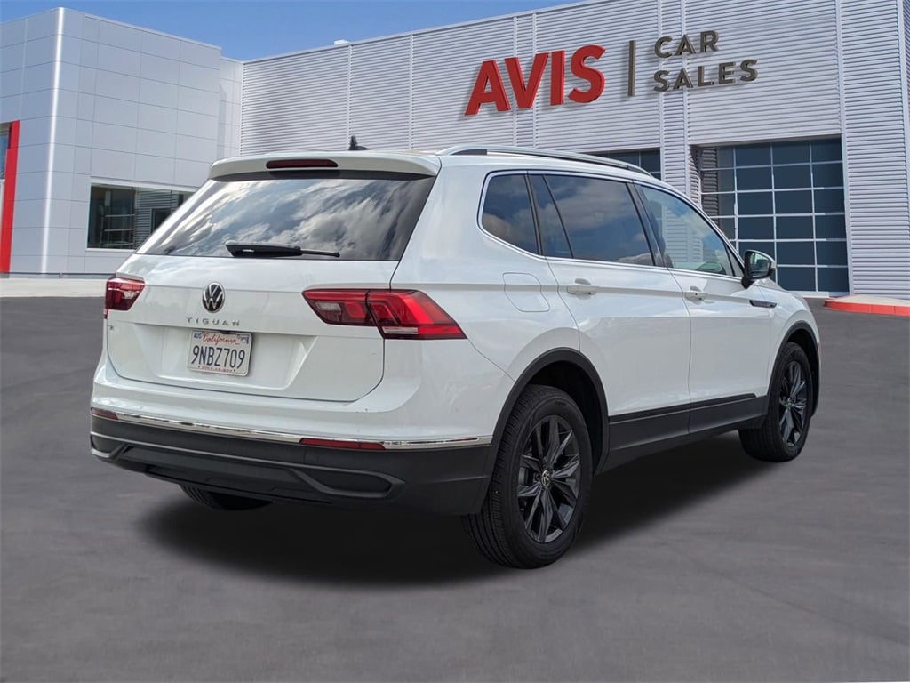 Thumbnail: 2024 Volkswagen Tiguan - 6