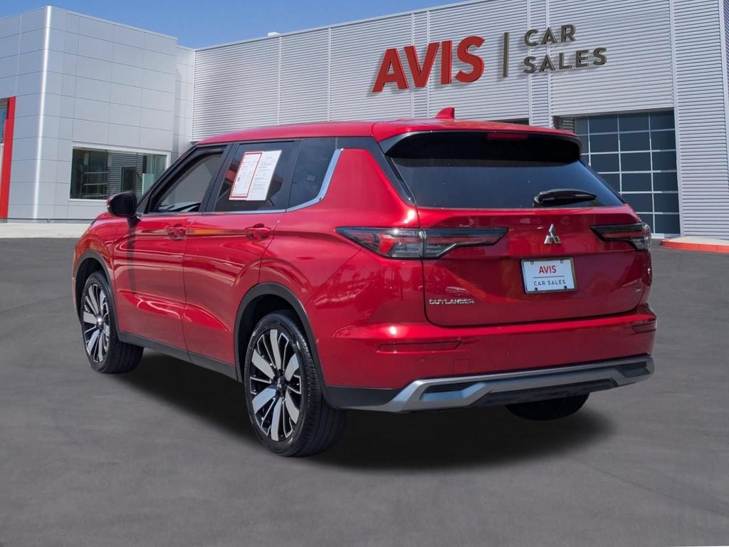 Thumbnail: 2025 Mitsubishi Outlander - 9