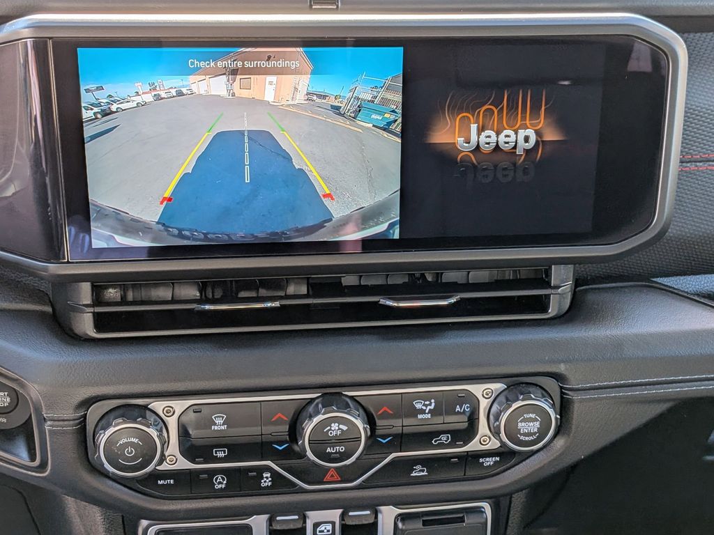 Thumbnail: 2025 Jeep Wrangler - 18