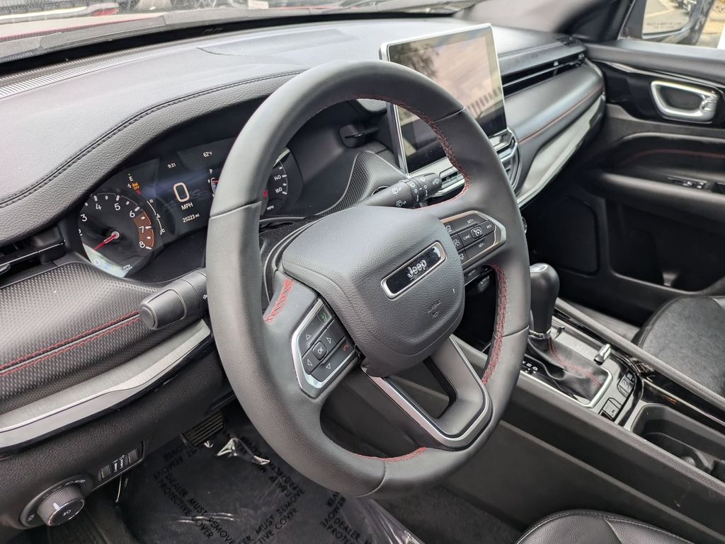 Thumbnail: 2025 Jeep Compass - 19