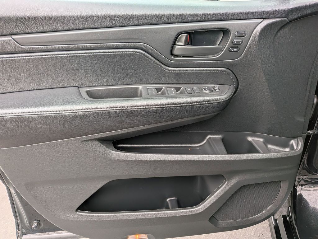 Thumbnail: 2024 Honda Odyssey - 11