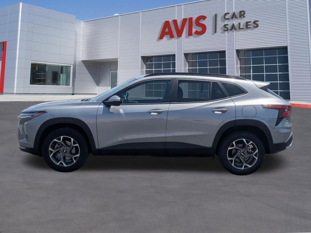 Thumbnail: 2025 Chevrolet Trax - 10