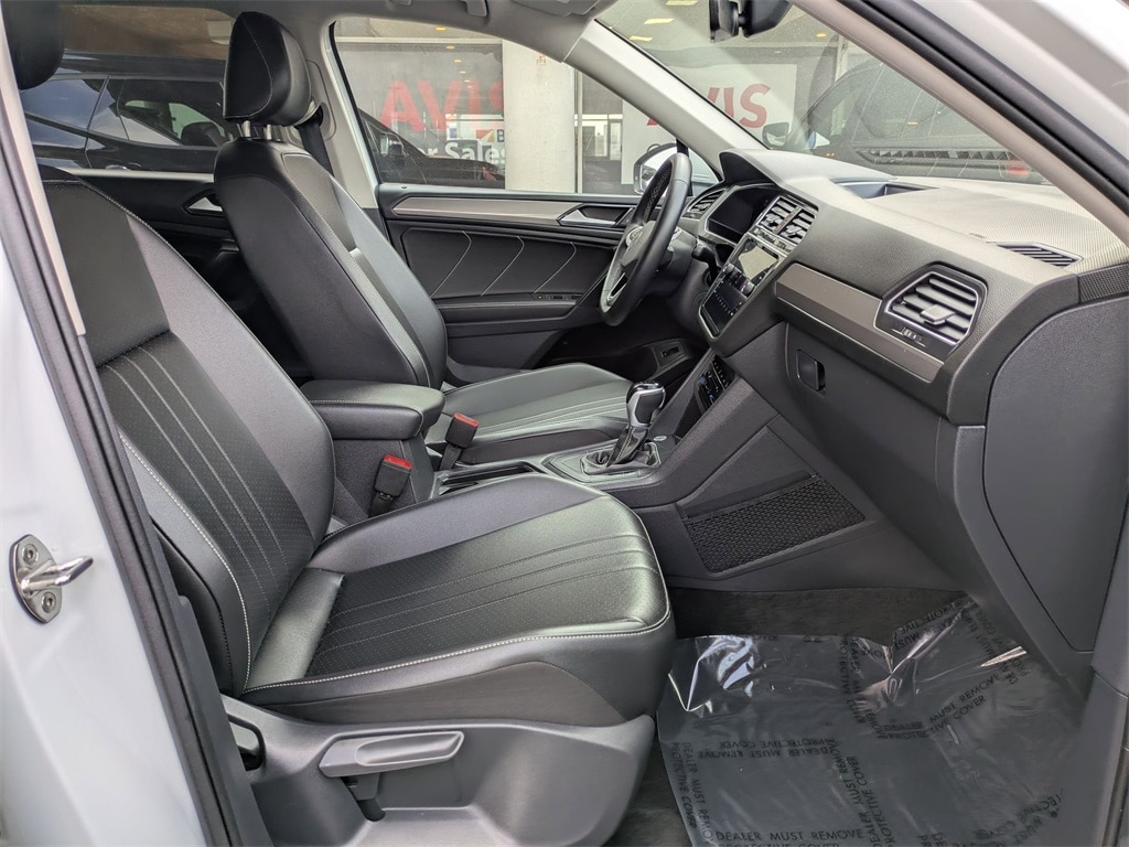 Thumbnail: 2024 Volkswagen Tiguan - 33