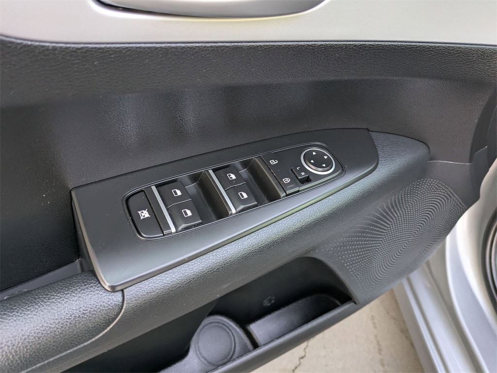 Thumbnail: 2024 Kia Forte - 13