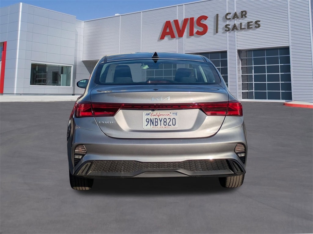 Thumbnail: 2024 Kia Forte - 7