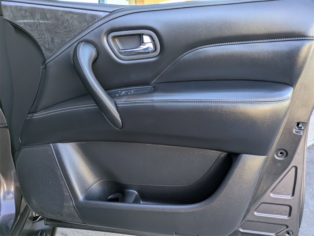 Thumbnail: 2024 INFINITI QX80 - 33