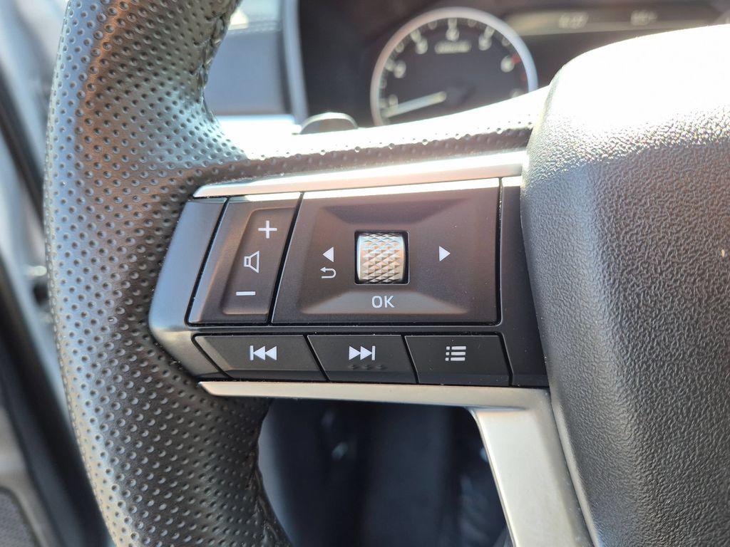 Thumbnail: 2025 Mitsubishi Outlander - 20