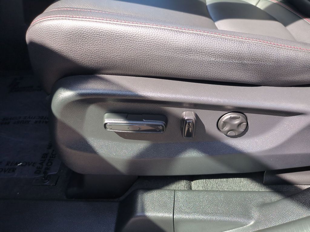 Thumbnail: 2025 Honda Odyssey - 14