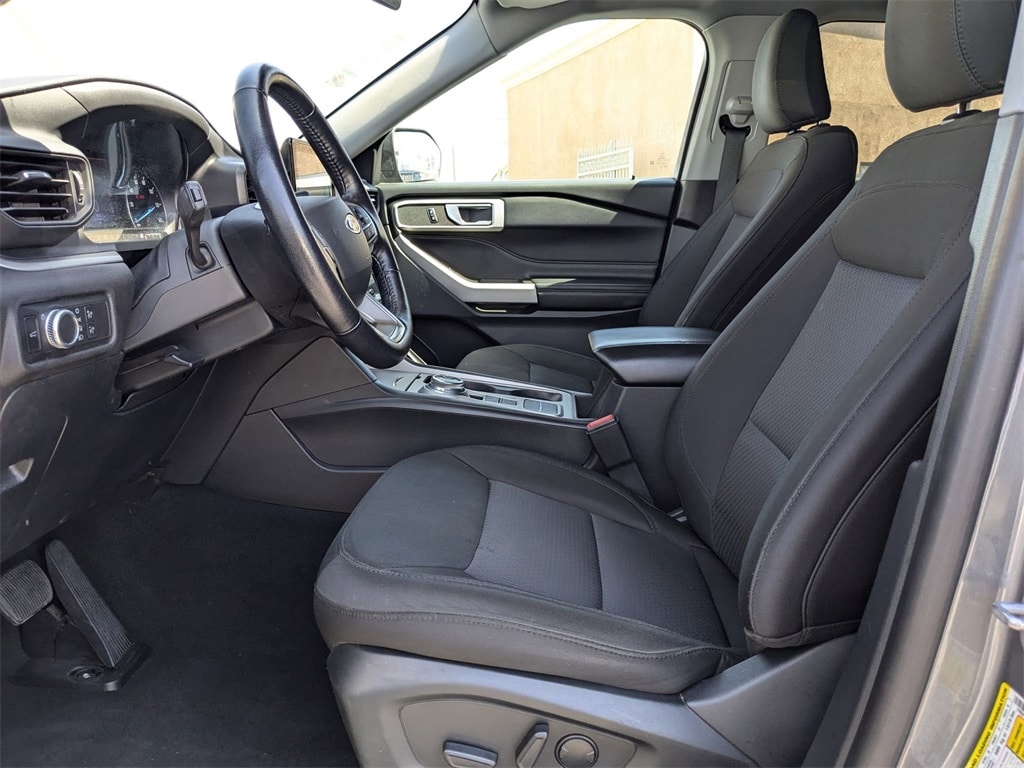 2022 Ford Explorer XLT 25