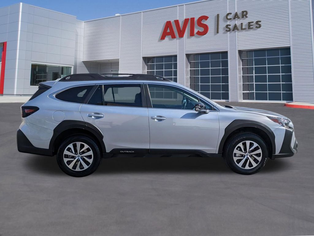 Thumbnail: 2025 Subaru Outback - 5