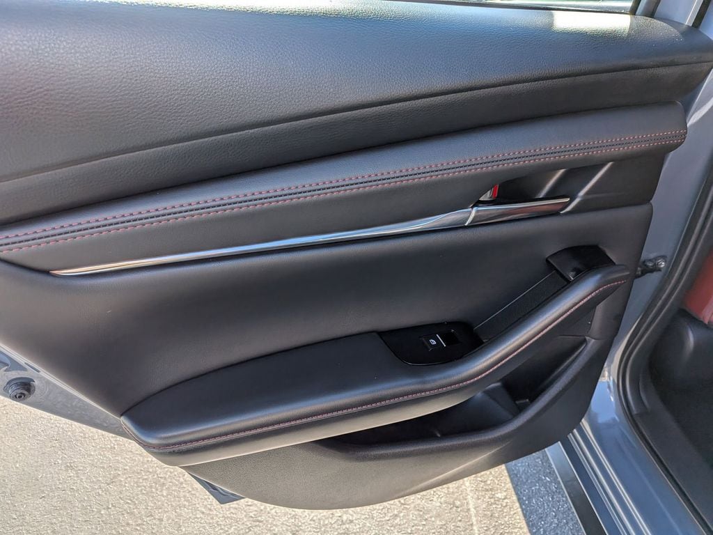 Thumbnail: 2025 Mazda Mazda3 - 25