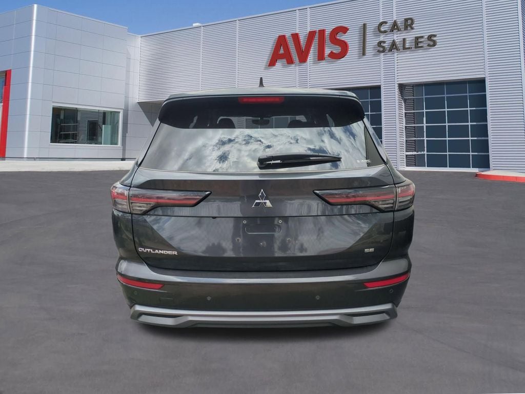 Thumbnail: 2025 Mitsubishi Outlander - 6