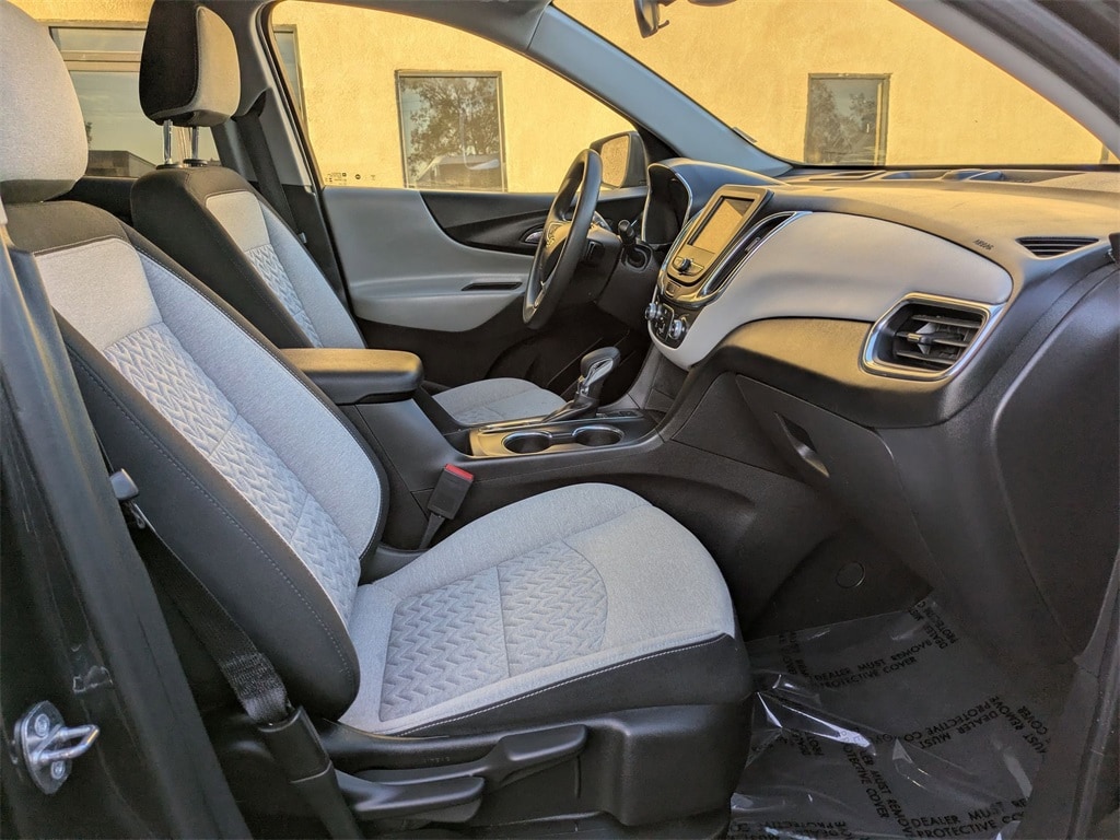 Thumbnail: 2023 Chevrolet Equinox - 33