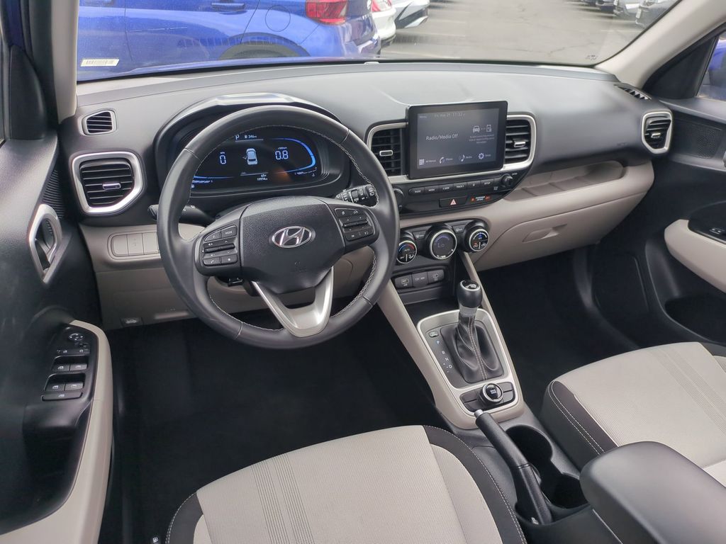 Thumbnail: 2025 Hyundai Venue - 24